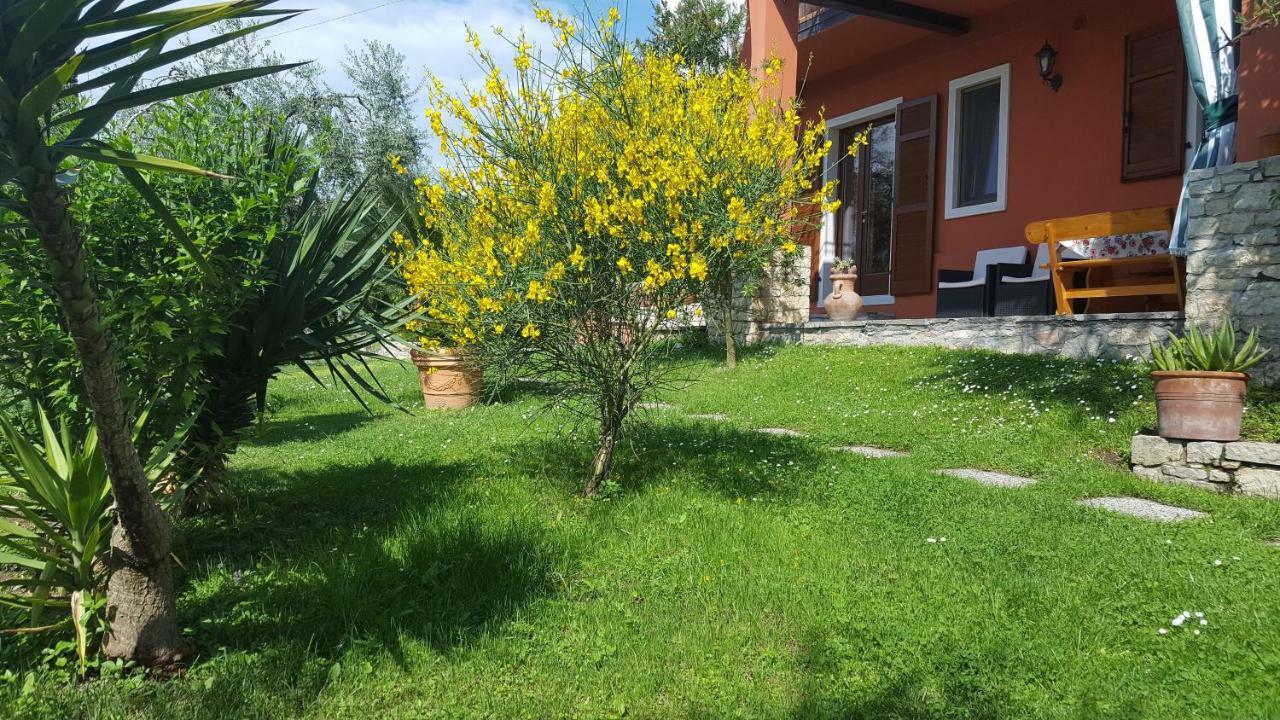 Апартаменты Casa Valenti Бренцоне-суль-Гарда Экстерьер фото
